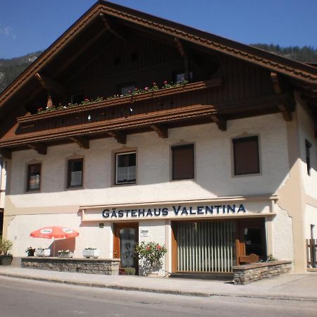 Gaestehaus Valentina Mayrhofen Bagian luar foto