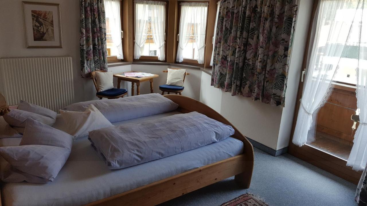 Gaestehaus Valentina Mayrhofen Bagian luar foto
